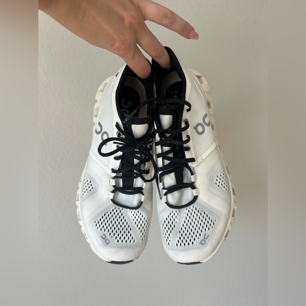 On Running Women’s Athletic Sneakers